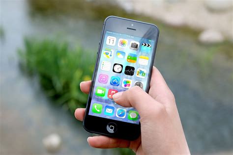 photo iphone smartphone apps apple   image  pixabay