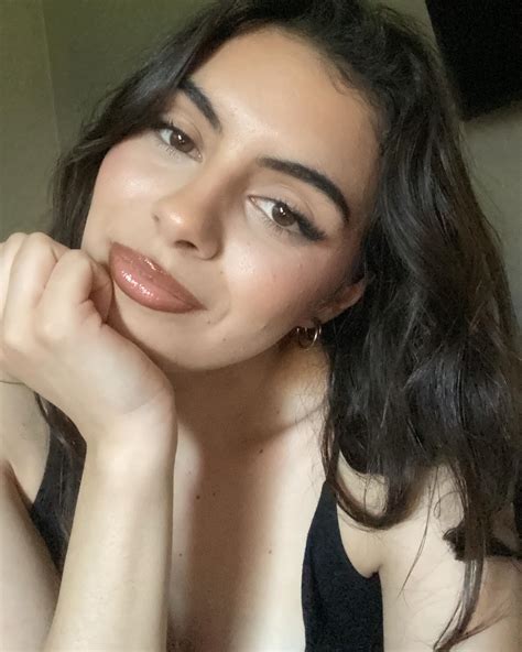 Tingly asmr (@tinglyy_asmr) • Instagram photos and videos