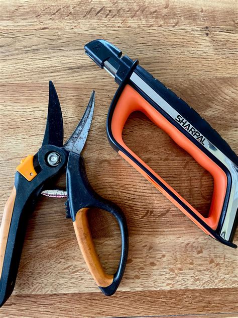 The Best Way to Keep Your Gardening Tools Sharp: A Review of SHARPAL