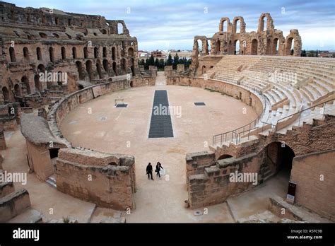 roman amphitheatre   el jem tunisia stock photo alamy