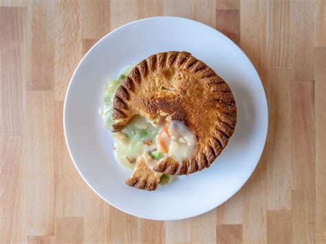how to cook marie callender's pot pie in oven