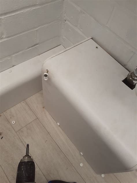 Putting in screws in difficult places | DIYnot Forums