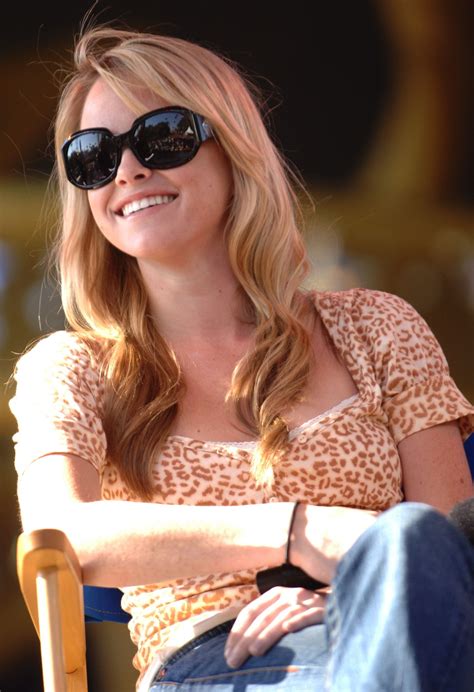 Pictures of Julie McCullough