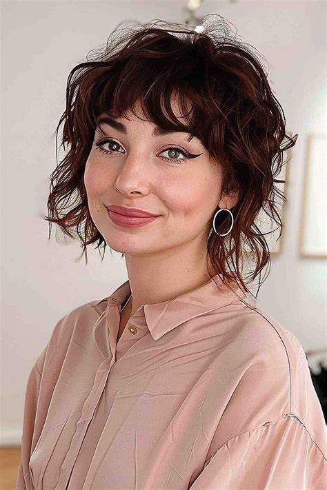 The short shag haircuts for women trend that surprised stylists 14