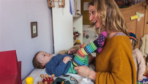 Pin auf Eltern mit Kleinkind