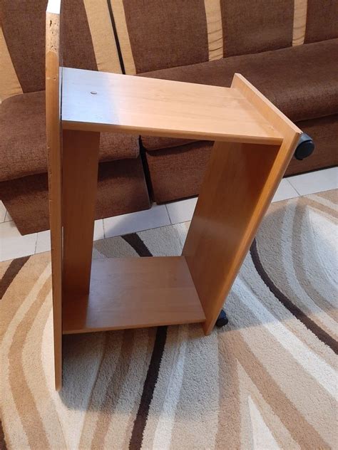 Холна маса на колела гр. Лозница • OLX.bg