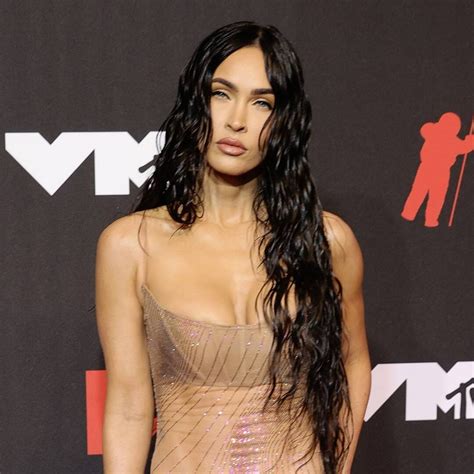 Megan Fox và dàn sao mặc gợi cảm trên thảm đỏ MTV VMAs 2021 - Giải trí ...