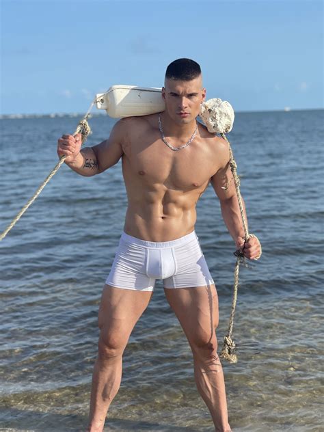 Malik Delgaty on Twitter: "RT @Malik_Delgaty: The shipwreck ⛴️ https