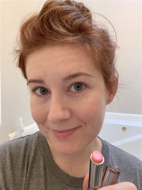 This Simple Winky Lux Tip Transforms Your Lips (Like Pokimane's!) - 7jkygdn