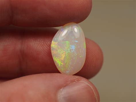 Light Opal CMC712 – Marsi Opals