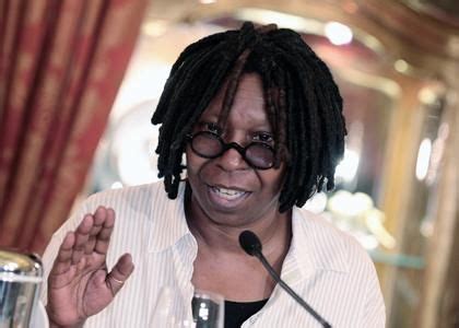 Whoopi Goldberg Announces Mother’s Death - FamousFix