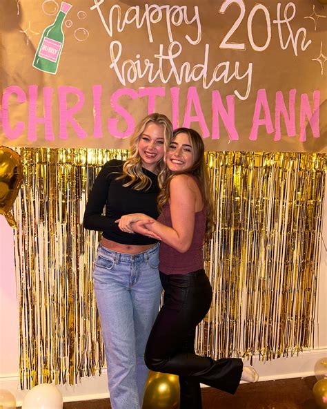 Ansley Spinks - Doing it for the ‘gram and the snacks! 📸🍩 #SnackQueen #