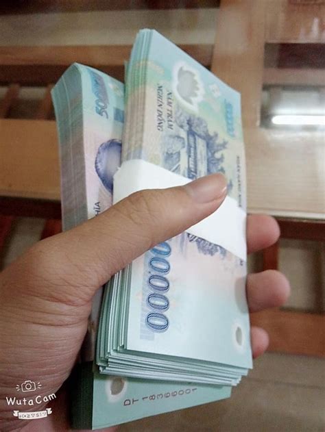 Hình ảnh tiền 500K, cọc tiền 500K đẹp