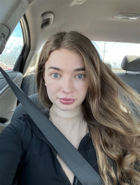 Fresh face running errands 😊 : r/FreckledGirls