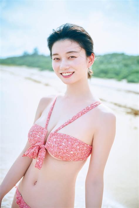 超大型新人グラドルが降臨・瀬戸環奈のJカップ爆乳水着画像【6】 - グラビア大銀河
