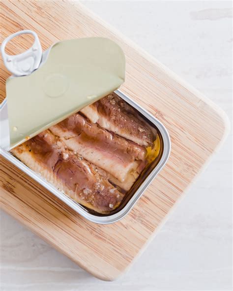 how to eat sardines 4