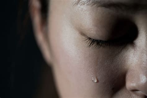 Lily Philips Breaks Down After Sleeping With 100 Men In 1 Day Trending