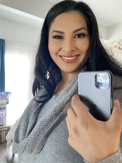 Just your everyday outgoing Latina mom's face! : r/Faces
