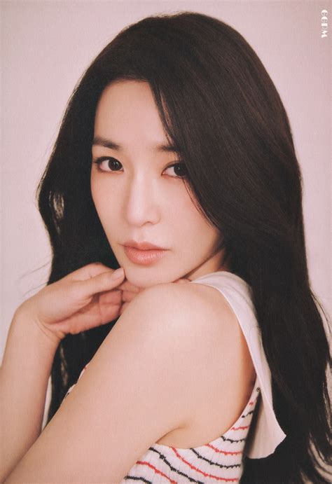 Girls' Generation The 7th Album 'FOREVER 1' (DELUXE Ver.) PHOTOBOOK #1