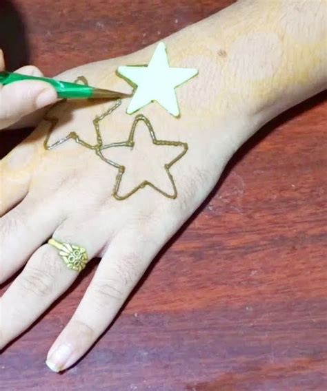 Star Mehndi Design - Star Eid Mehndi Designs - Eid Mehndi - Crayon