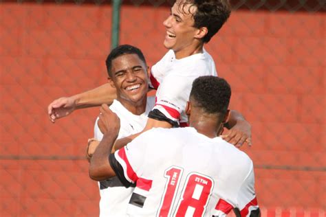sao paulo estreia  vitoria na copa ouro   spfc