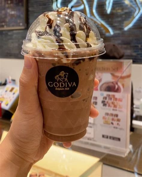 Hiraya on Instagram: "Chocolixir Milk Chocolate Cacao 31% with some ...