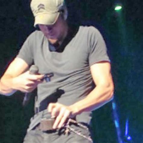 Enrique Iglesias Body