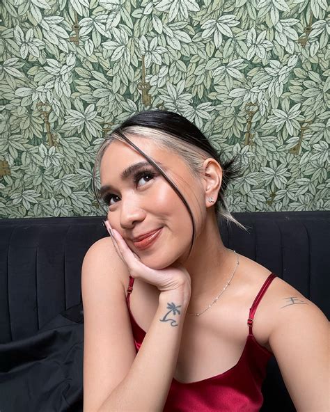 The Meaning of the Song La La Lost You - NIKI about Sad Farewells