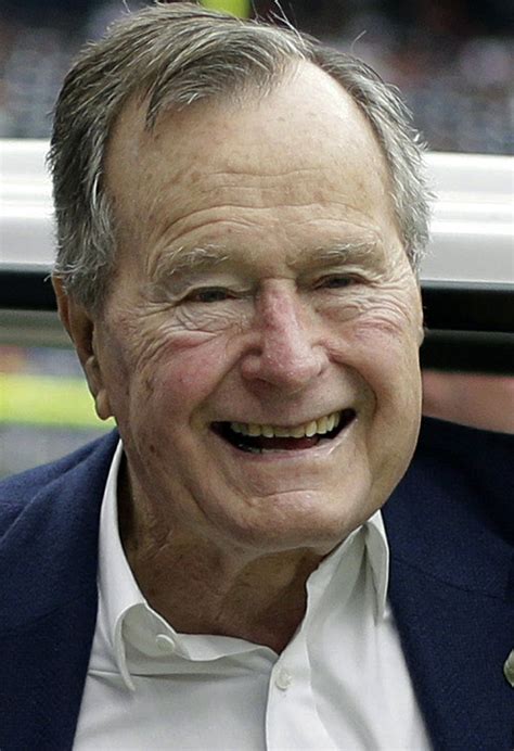 90-year-old ex-President Bush to make parachute jump | The Arkansas Democrat-Gazette - Arkansas ...