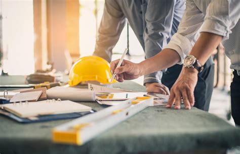 how to become a contractor for construction