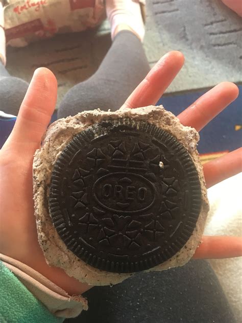 oreo   biggest   life scrolller