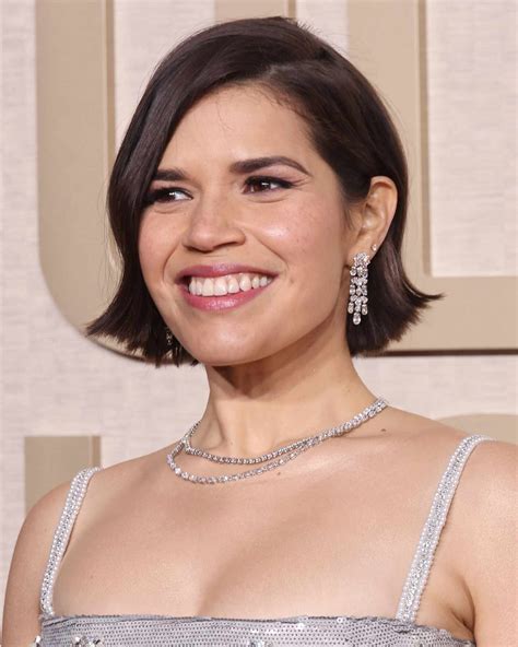 The blonde bang bob trend is surprisingly easy to style