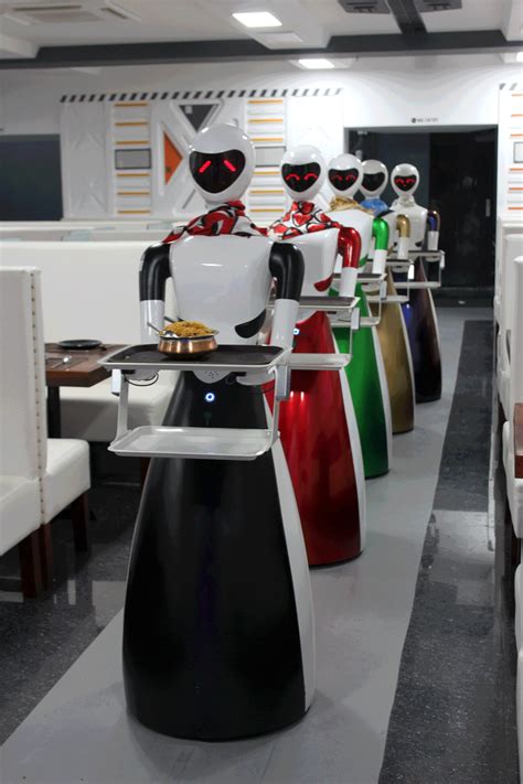 The utterly cool Bangalore restaurant operated by robots, Indiranagar