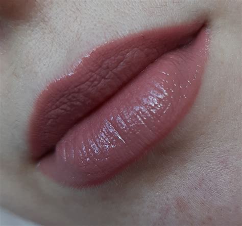 Помада с гелево-кремовой текстурой Artdeco Color Lip Shine N78 Shiny ...
