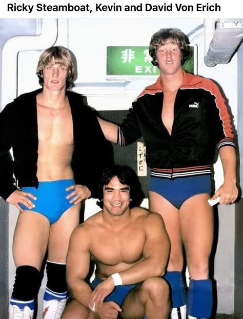 Wrestling fans celebrate the Von Erich family at the ceremony 10