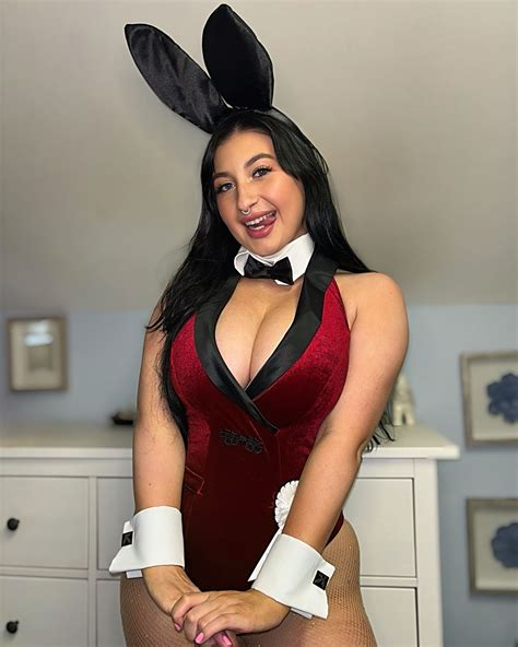 ♡𝔸𝕝𝕖𝕜𝕤𝕒♡ | Do you like bunny girls? 🐰 | Instagram