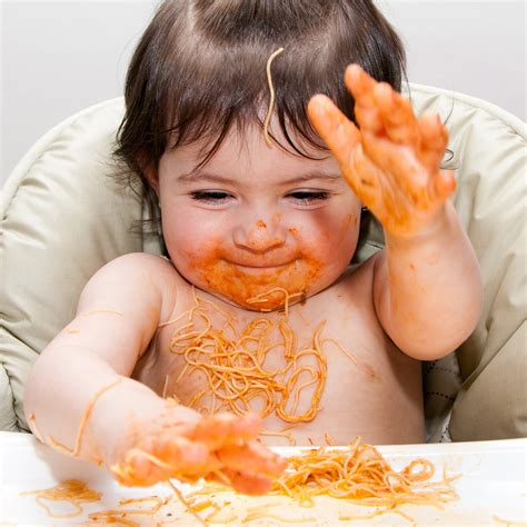 Baby led weaning (BLW): Alles, was Du wissen musst (2025)