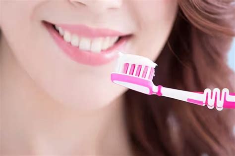 cach danh rang dung cach va khoa hoc nhat nha khoa quoc te volcano