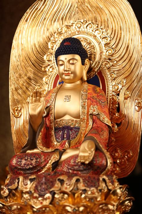 Ý nghĩa thờ Phật A Di Đà tại gia và cách thỉnh Phật về nhà