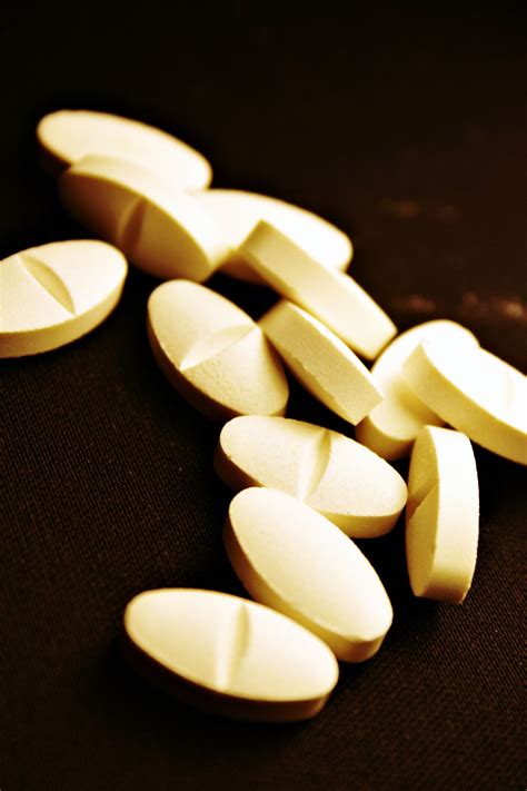 photo pills vitamin medical treatment   jooinn