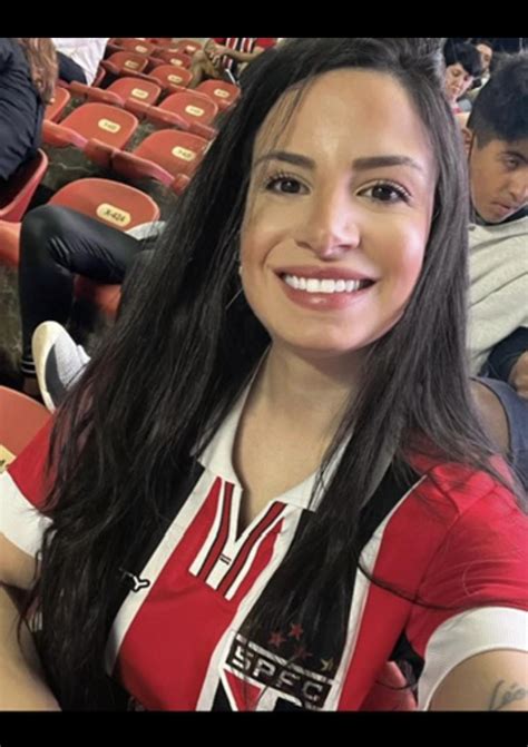 Fernandinha, super fresca mesmo! : r/PUTARIA_LIVRE_br