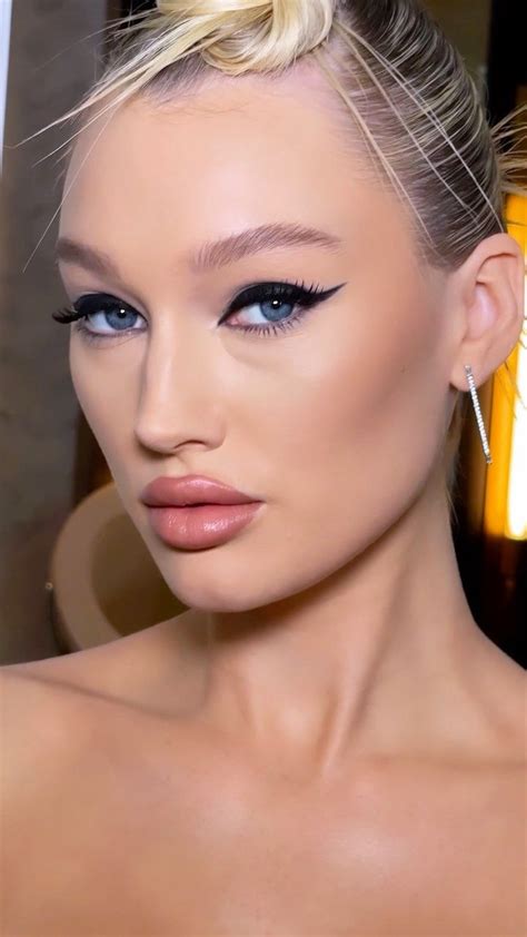 InfluencersGoneWild: Behind the Scenes of Flawless Photos - oc07s1l