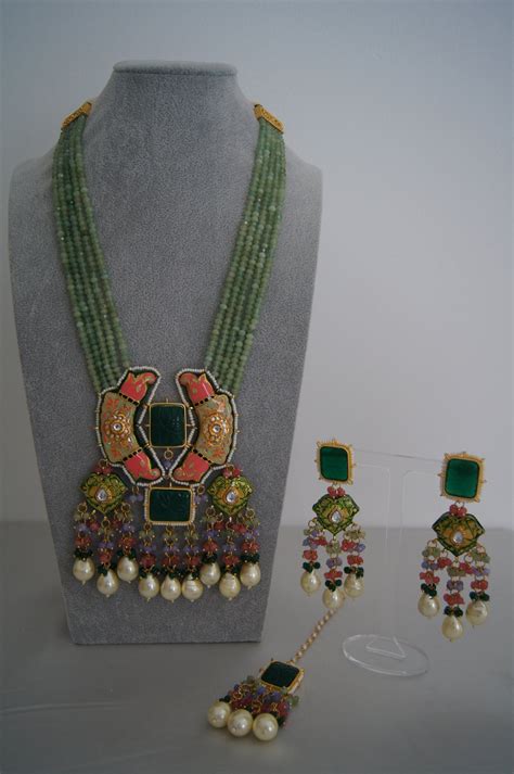 ISABELLA - Green – Satrangi Gehne
