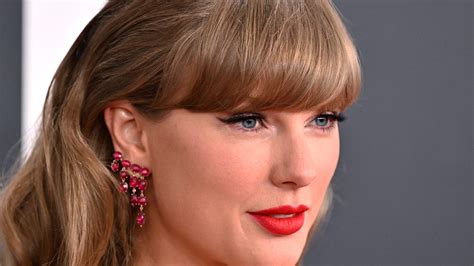 Taylor Swift masters: Singer owns her music catalog