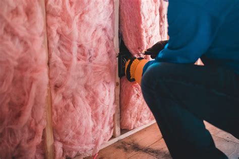 How Does Fiberglass Insulation Work