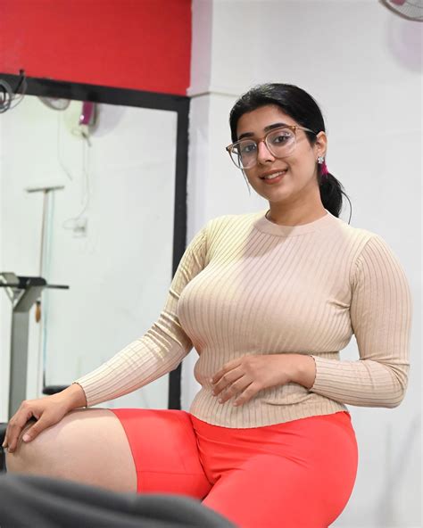 Apoorva Bhalla (@apoorva_bhalla) • Instagram photos and videos