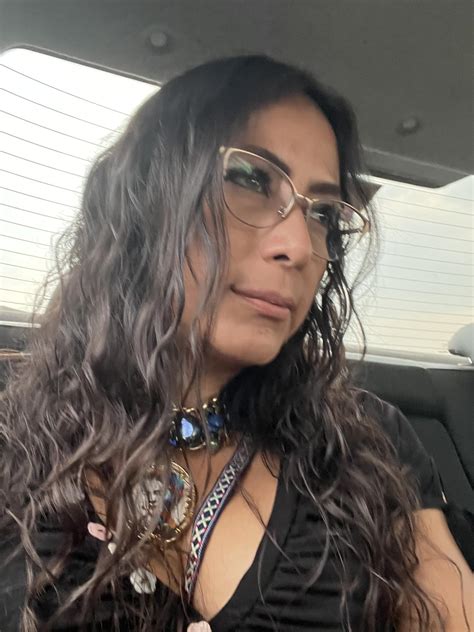 La claridad es un gozo que se... - Claudia Guzman Oficial