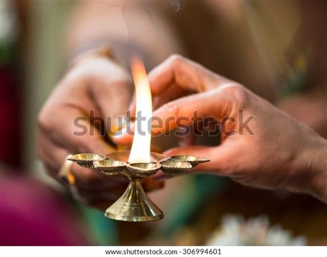 Closeup Aarthi Aarti Indian Hindu Wedding Stock Photo 306994601 ...