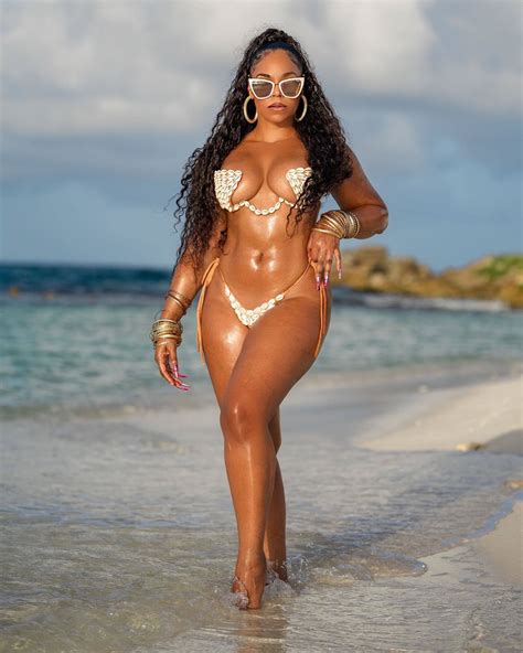 Sexy Ashanti In A Bikini - 12thBLOG
