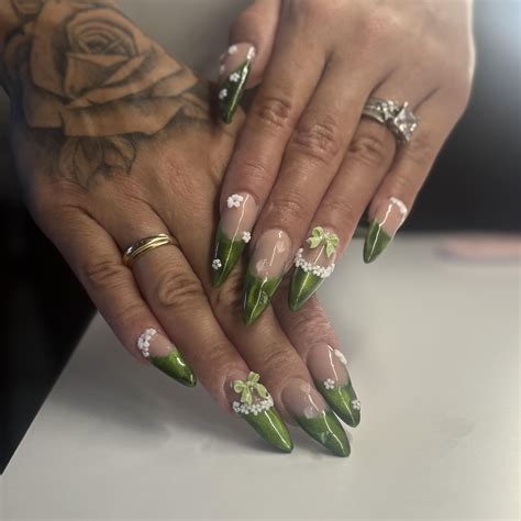 I’m not just a nail tech that makes your hands beautiful I’m your